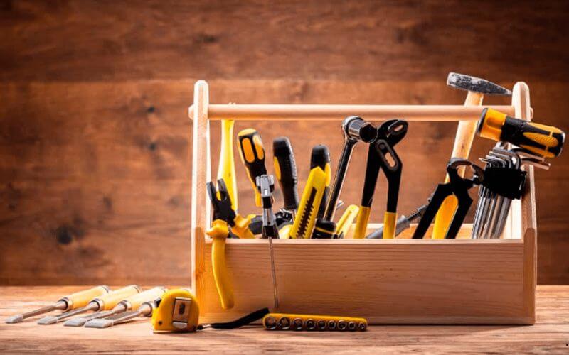 Deck and Engine Store Supplies Services